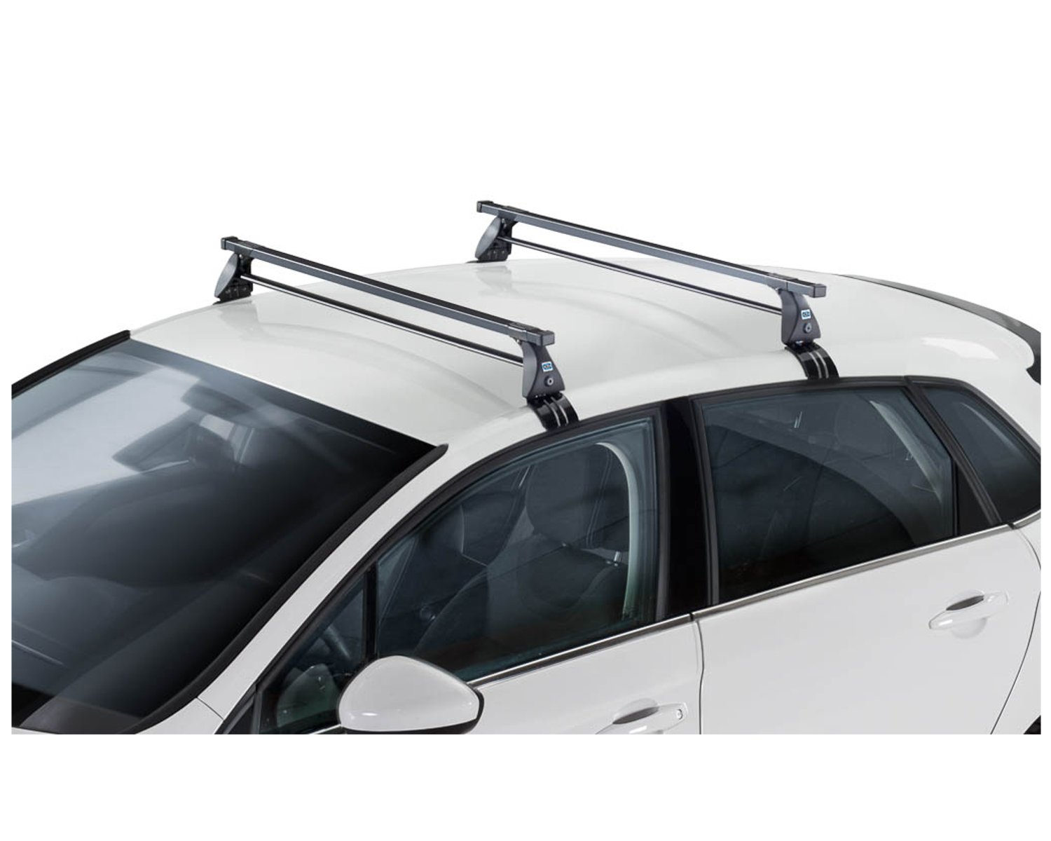Багажник на крышу автомобиля можно. Багажник на крышу Рено Меган 2 седан. Рено Сценик 2 багажник. Багажник Рено Сценик 2 стеклянная крыша. Машина с багажником на крыше.