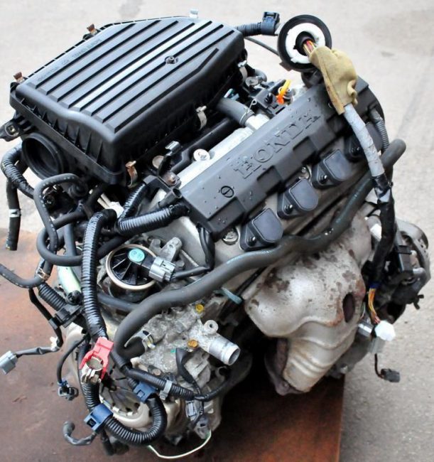 Двигатель Honda d14z